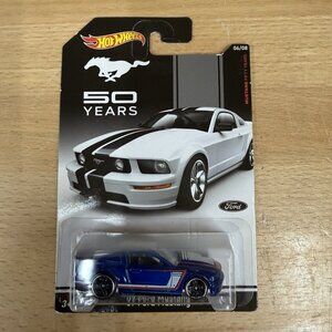 Hot Wheels '07 Ford Mustang - 2014 Mustang 50 Years